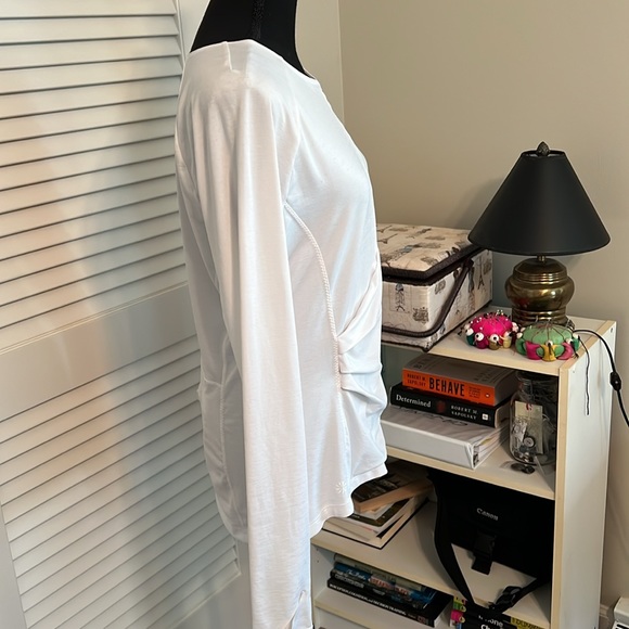 Athleta long sleeved top size L. - Picture 5 of 8